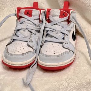 Nike Jordan shoes 9C